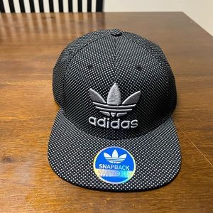 Adidas SnapBack hat (NEW)